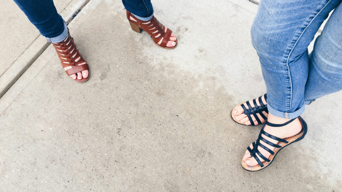 Les sandales pour femmes : l'élégance et le confort au bout des pieds