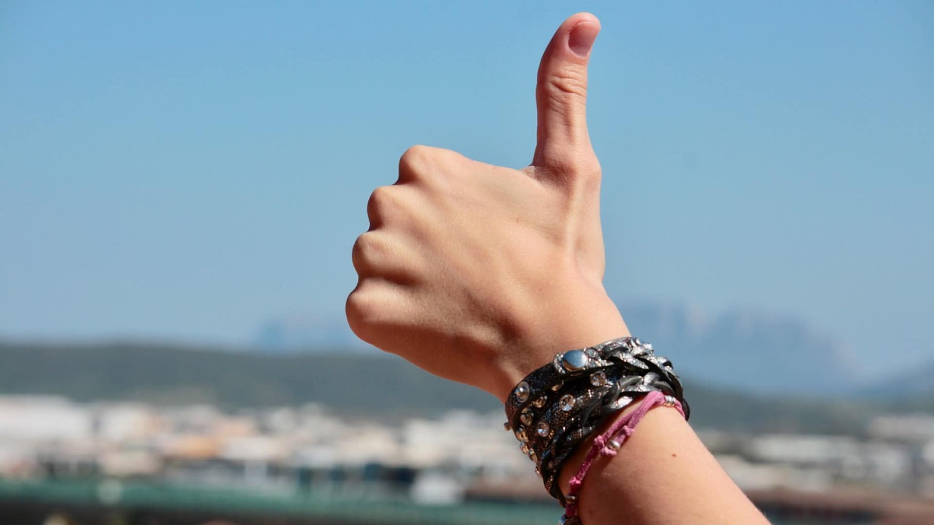 Tout savoir sur les bracelets jonc pour homme